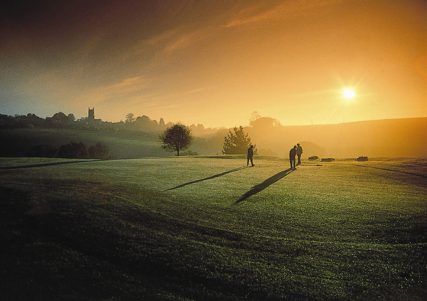 st-mellion-golf-resort-Full-page-photo---sunrise.jpg