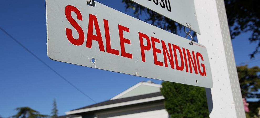 Pending Home Sales in U.S. Dive 4.9% in December
